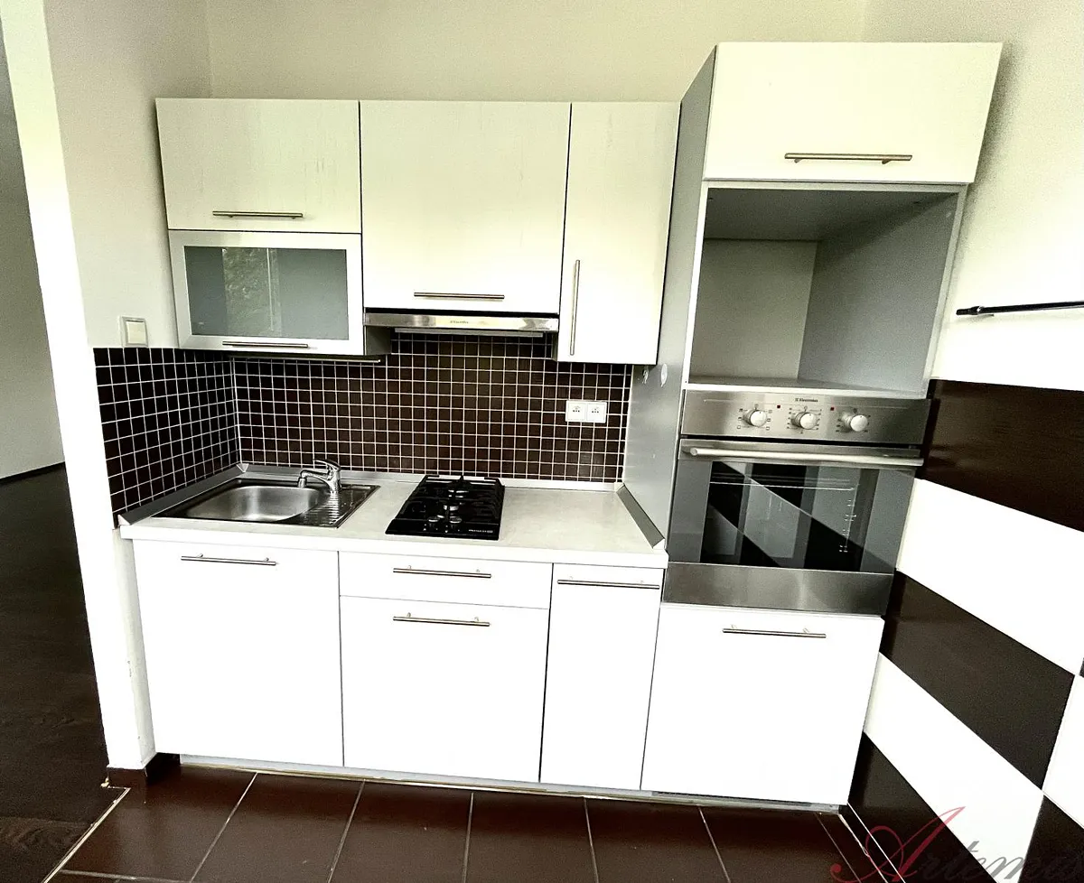 Pronájem bytu 1+1 27 m²